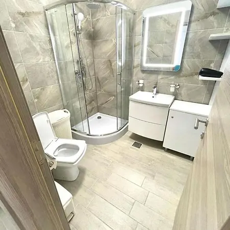 Sunset Memories Pool & Mamaia Nord Apartment 3*