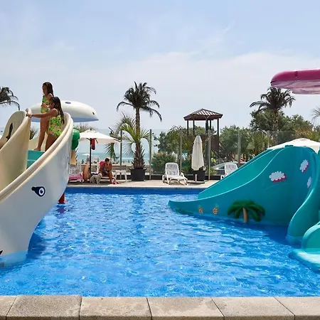 Sunset Memories Pool & Mamaia Nord Navodari