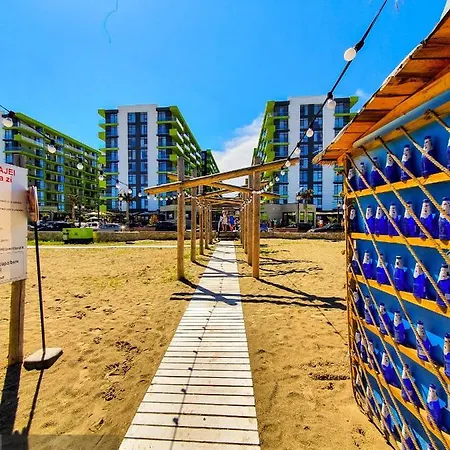 Sunset Memories Pool & Mamaia Nord Apartment
